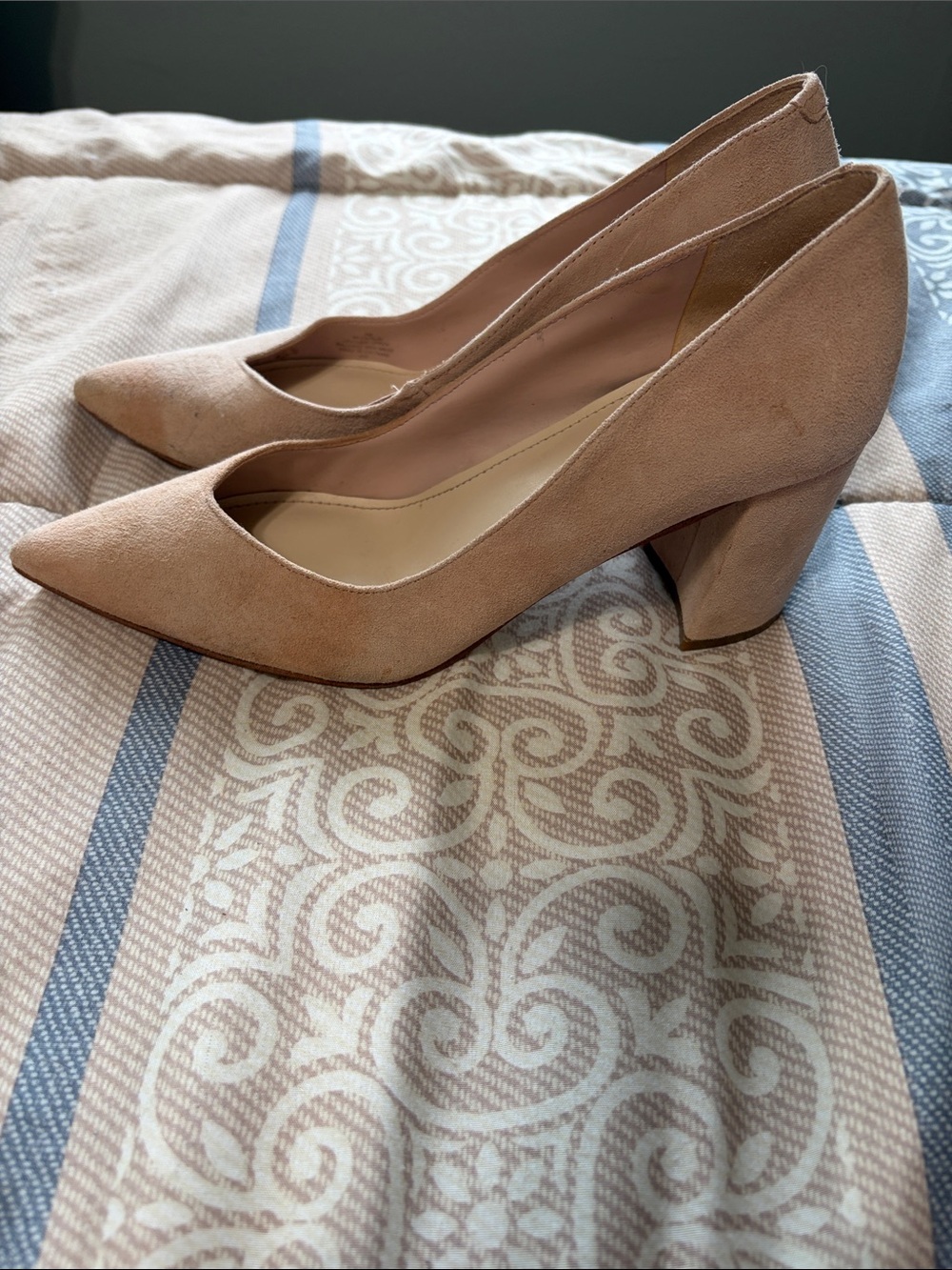 Marc Fisher Keri Tan Suede Leather Upper Pointed-Toe Heels Pumps Size 7 M - Picture 4 of 7
